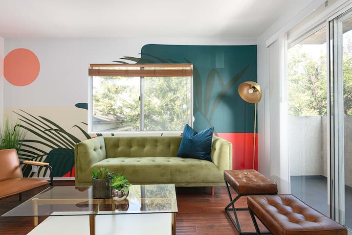 Spacious 4br Luxury Townhouse I Sleeps 10 - バーバンク, CA