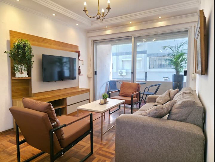 Gran Apt En Pocitos, 3 Dor, 2 Baños, 2 Gge Y Patio - Montevideo
