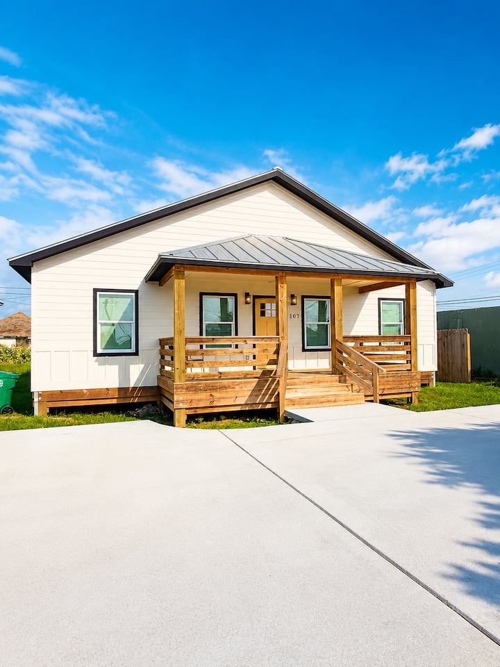 New 3br Home | Sleeps 8 | 20 Min To Port A - Aransas Pass, TX