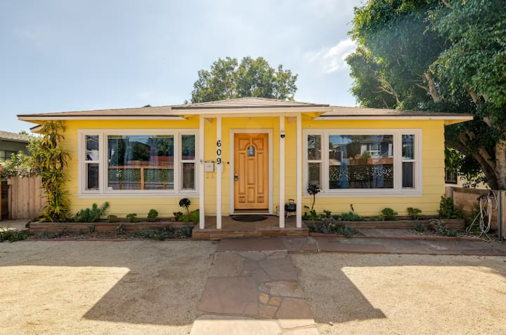 Retro Tide Cottage Near Downtown Oceanside - Oceanside, CA