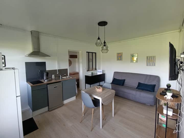 Logement Dans Cadre Verdoyant. - Creuse
