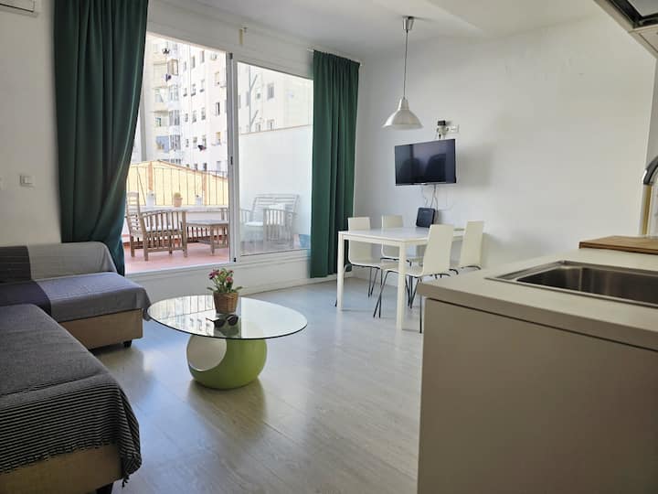 Little One Bedroom Apartment, With Terase - Esplugues de Llobregat