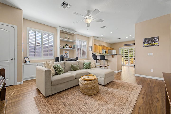 Porter's Pointe  Quiet East Valley Retreat - Gilbert, AZ
