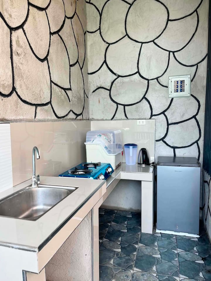 Cozy Guesthouse In Mataasnakahoy 2-4 Pax - Mataas Na Kahoy