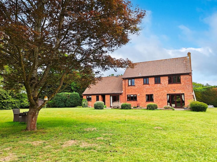 4 Bed In Postwick (Oc-m42734) - Norwich