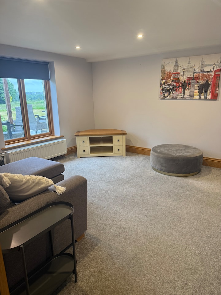 Marie & Ian’s Country Retreat - Lutterworth