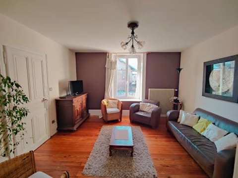 Popular Airbnb listing: Spacious charming mansion in Vosges