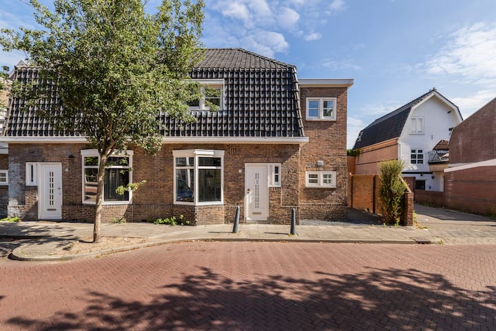 Short Stay: Furnished House In Hilversum - Huizen