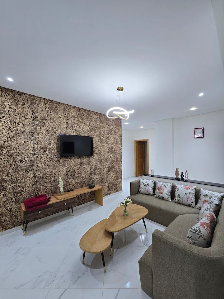 Appartement Calme Proche Plage Avec Ascenseur - Al Hoceima