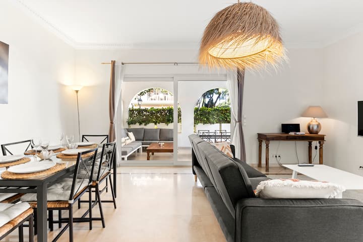 Puerto Banus Beachfront - Marbella