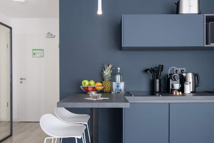 Twin Studio By Zzzpace - Very Central, Kitchen - Bielefeld