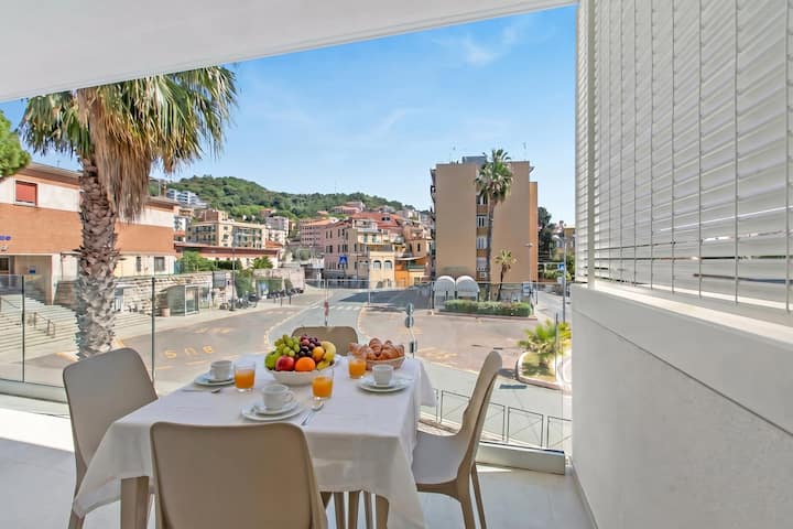 Boutique Apartment Nua 5 Towncentre - Finale Ligure