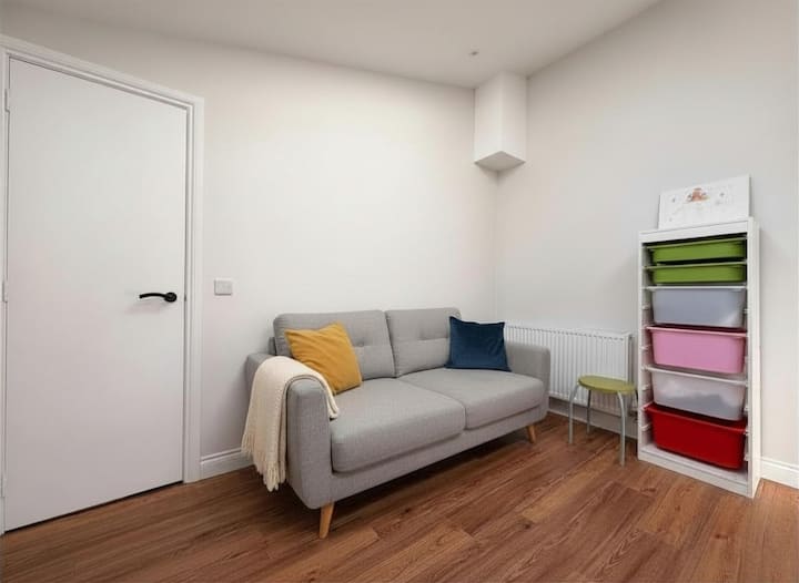 2-bed Villa Near The Sea, Garden+parking, Sleeps 4 - Edinburgh