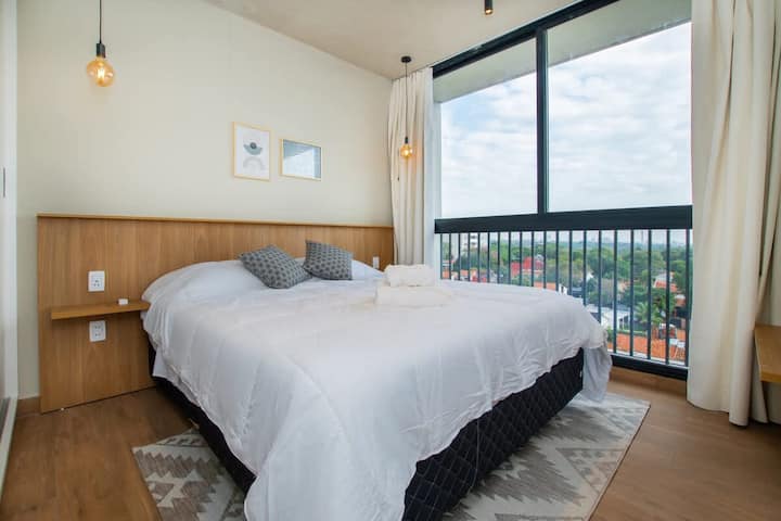 Elegant Urban Getaway: 1br, Gym And Pool - Paraguay