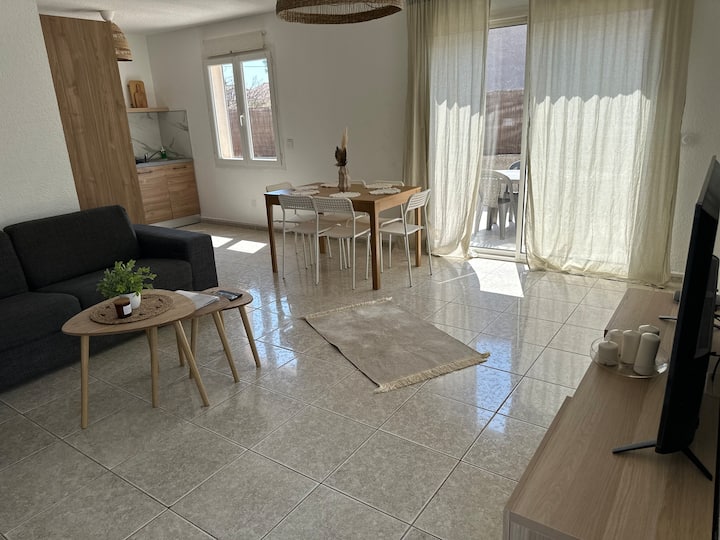 Maison Avec Petite Piscine - Vias