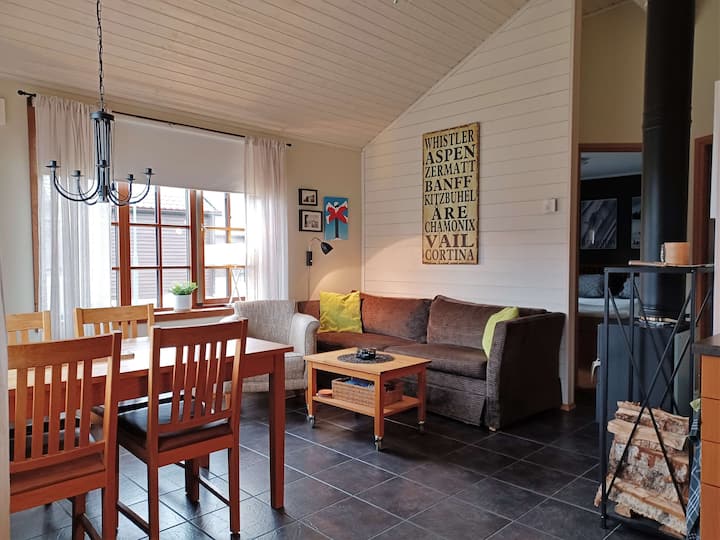Cabin In ÅRe Strand For 5 W/ Fireplace & Patio - オーレ