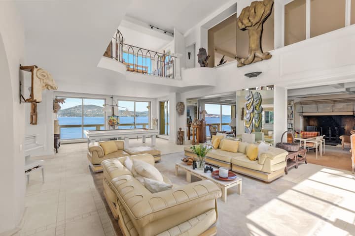 Grande Villa Sur La Plage à 5 Min De St Tropez - Gassin