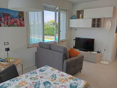Successful Airbnb property: Casa Giusy, apartment with pool and garden in Bardolino