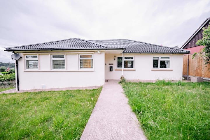 3 Br Bungalow With Parking, Garden & Fast Wifi - Ross-on-Wye