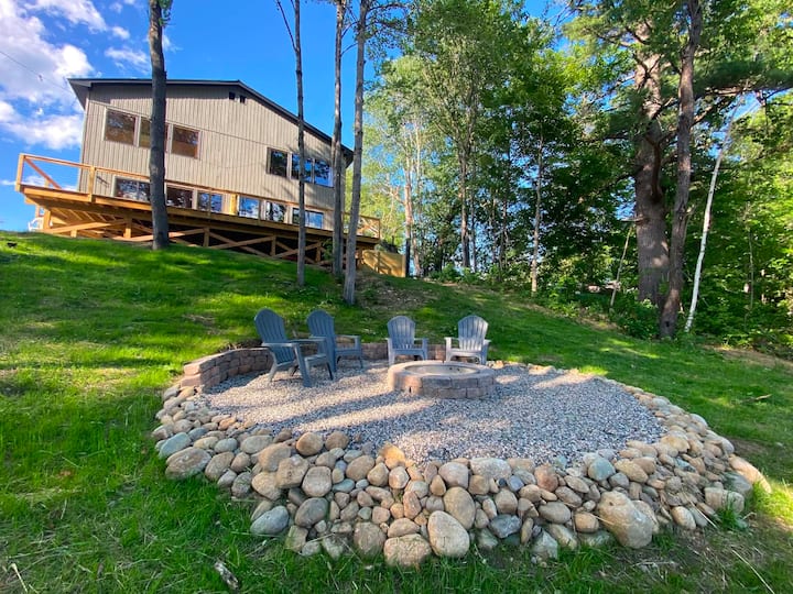 *Riversedge Retreat * Luxury Meets Outdoors - Littleton, NH