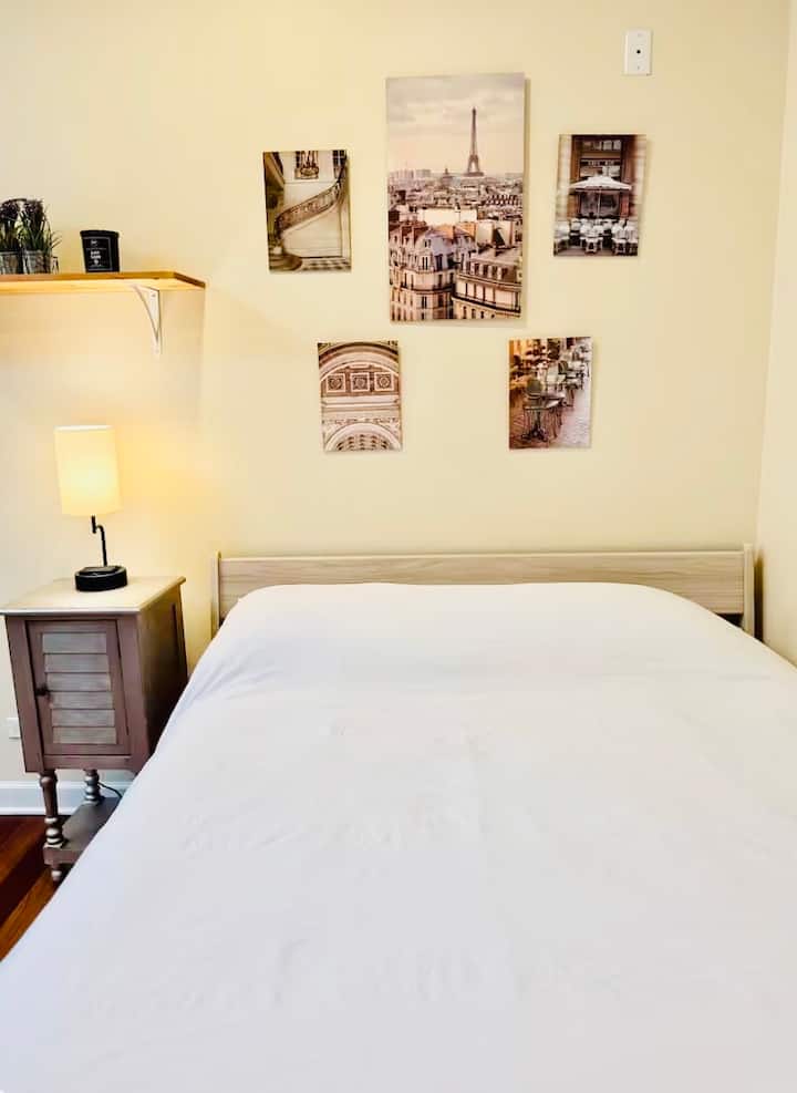 Spacious Studio | Nightlife Nearby | Sleeps 4 - Chicago, IL