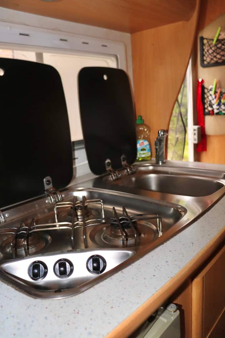 Camping-car Chaleureux, Proche Commerces Et Plage - Saint-Vaast-la-Hougue