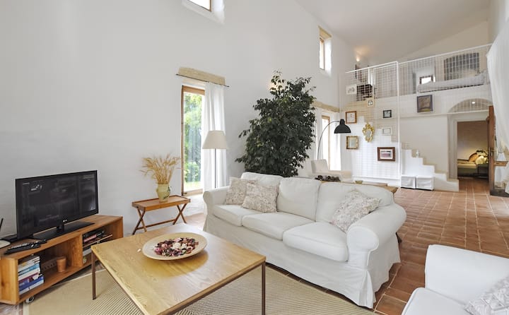Design Finca In A Quiet Area With Pool & Seaviews - Cala Millor
