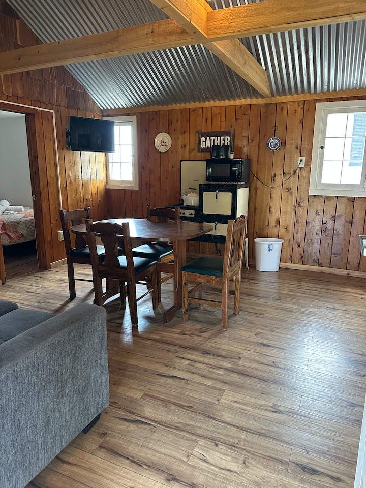 Otsego Lakeside Resort Cabin #5 - Gaylord, MI