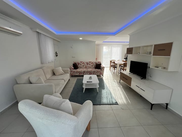 ÖLüdeniz De Lüks Sitede Büyük Havuzlu Apart - Ölüdeniz