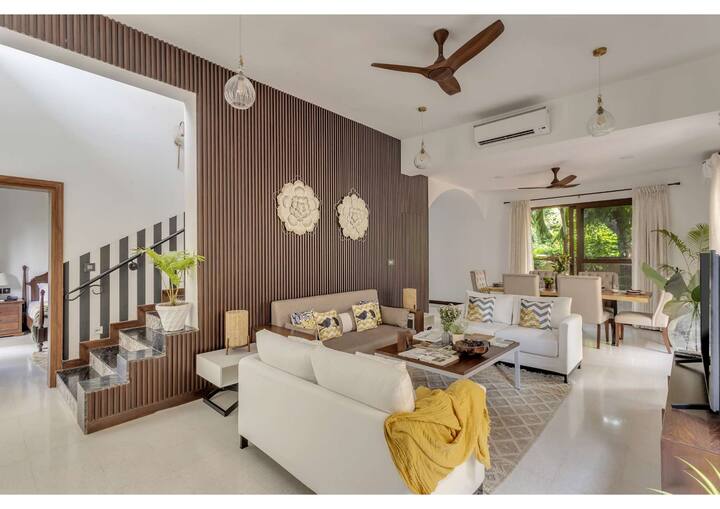Living room image 11