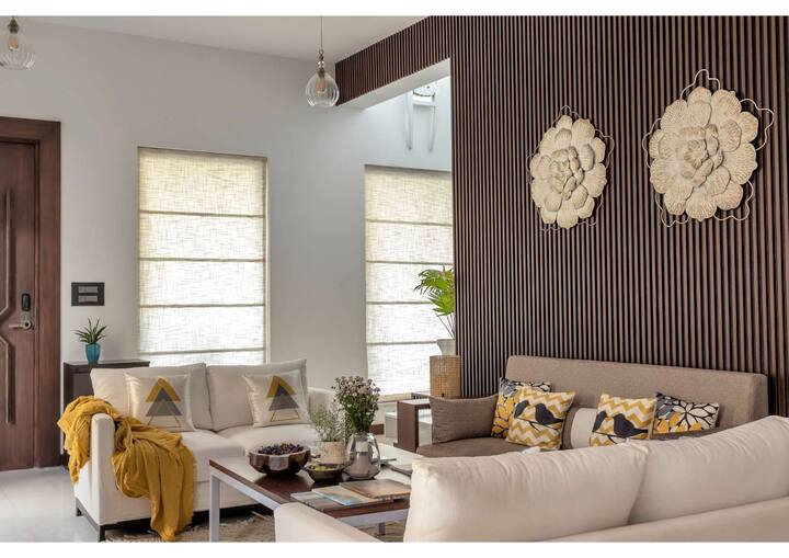 Living room image 5
