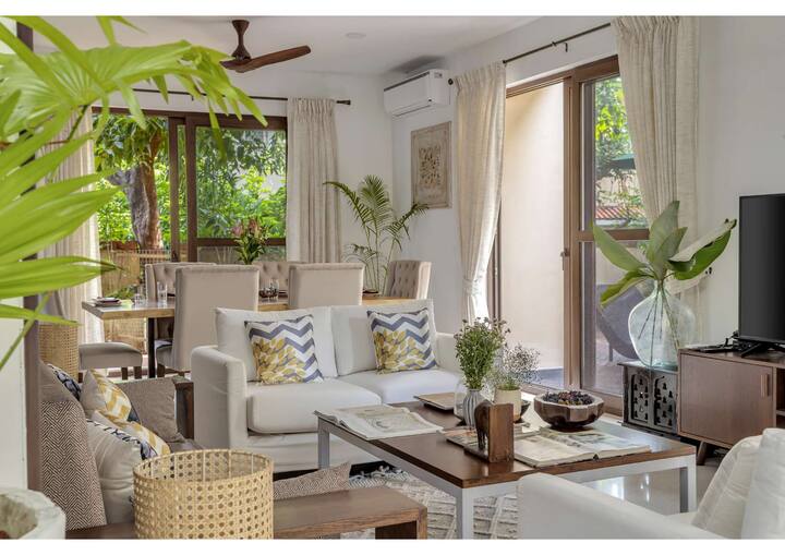 Living room image 9