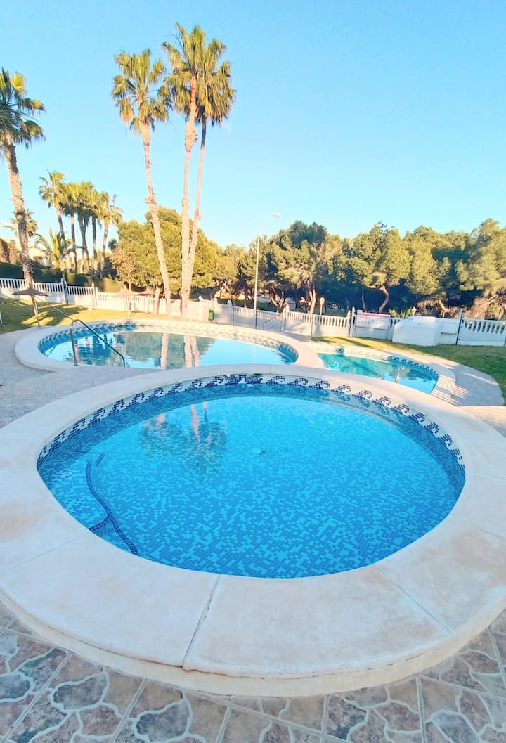 Accogliente Casa Vacanze Nel Verde E Piscina - Playa Flamenca