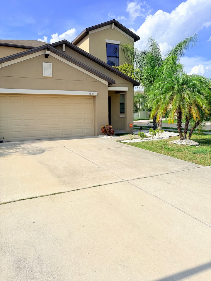 Tampa Bay Oasis #3 - Tampa, FL