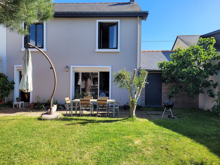 Maison Calme Avec Jardin Terrasse Et Parking - Angers