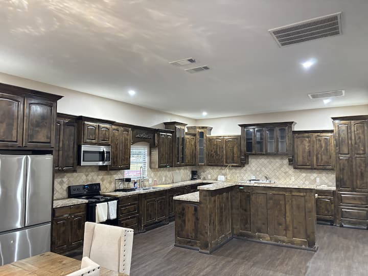 Home In Palmer, Tx - Palmer, TX