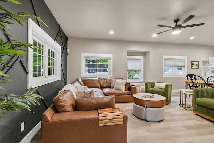 Modern Cda Escape | Hot Tub | Sauna | Minutes To T - Coeur d'Alene, ID
