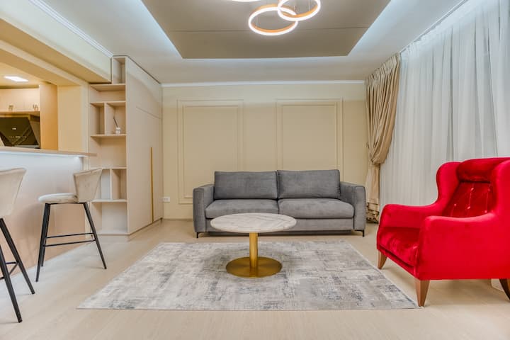 Prime 2br Apartment - Persepolis Residence - Romania
