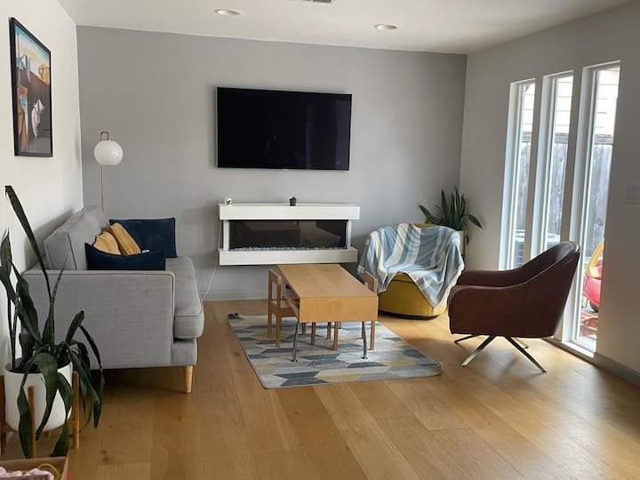 Family Home In Bellevue And A Lot Of Toys ! - Sammamish, WA
