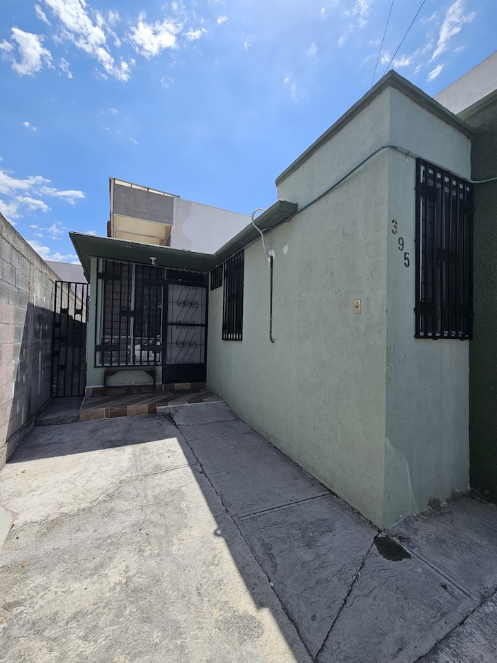 Casa Amueblada Con A/c Y Wi-fi En Santa Catarina - Santa Catarina, México