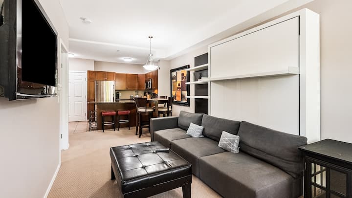 Mountain View Condo | Pool, Hot Tub & Golf 2213 - Kelowna