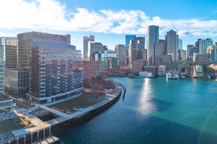 2br/2ba Seaport Ocean View | Skydeck & Prime Spot - Boston, MA