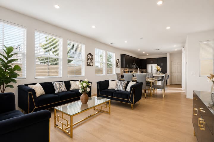 Family-friendly/5br/7 Beds/great Location - Pomona, CA