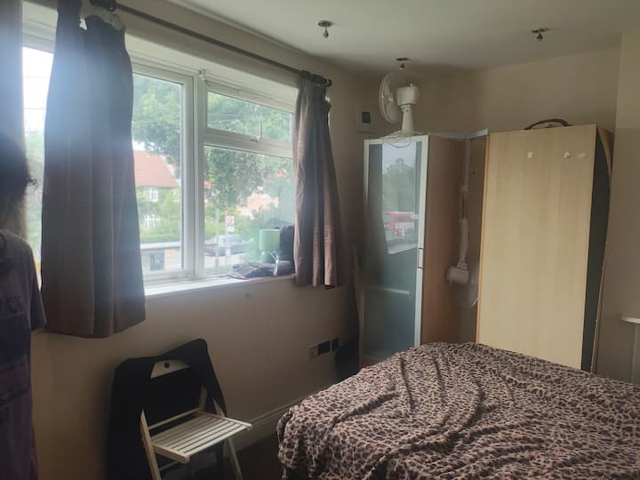 Nice Studio Flat Near Mill Hill Broadway Station - Harrow