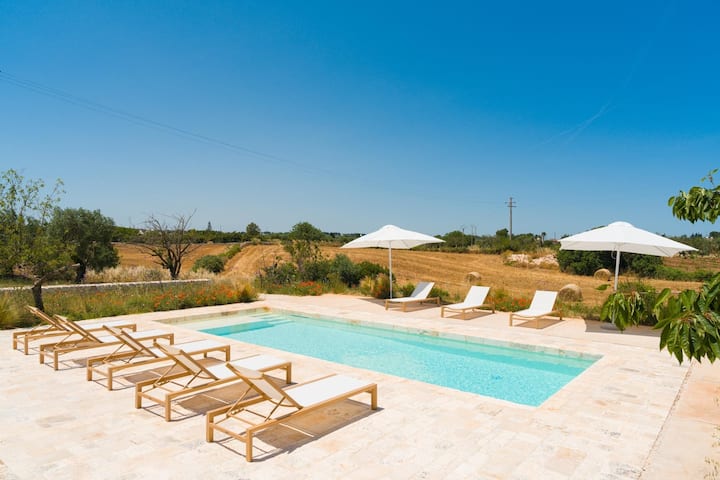Masseria Ferrari With Private Pool - Martina Franca