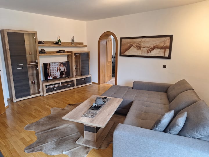 Großzügige Eg-wohnung Mit 2 Schlafzimmern & Garage - Sachrang