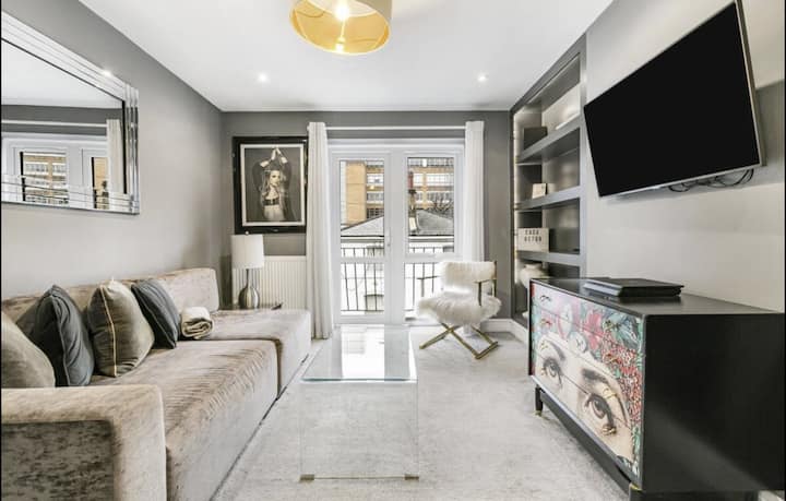 Chelsea 3-bed | Steps From King's Road - Chelsea
