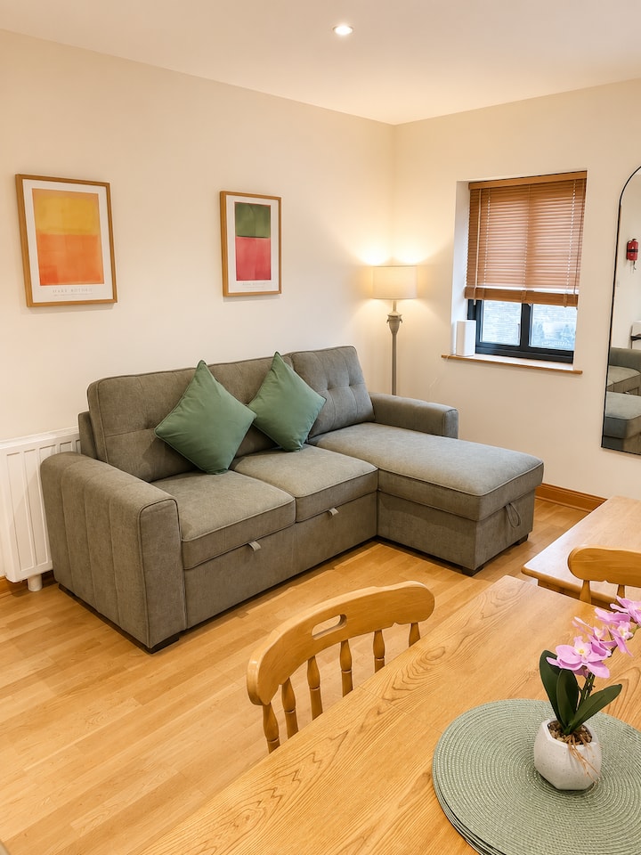 Stylish Apt 3 Br 5 Min Galway City & Free Parking - Claregalway