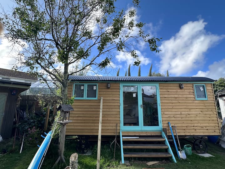 Gwithva Lowen At Lanlovie. New For 2026 - Newquay