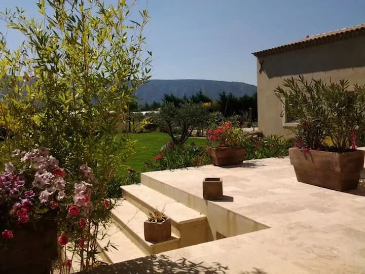 Studio à Cabrières-d'avignon - Gordes